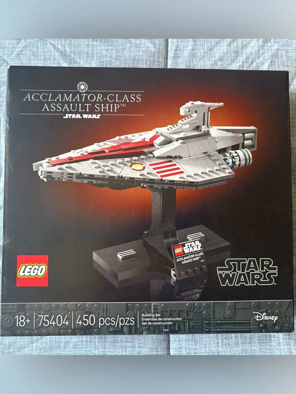 LEGO Star Wars Acclamator-Class Assault Ship - White & Red